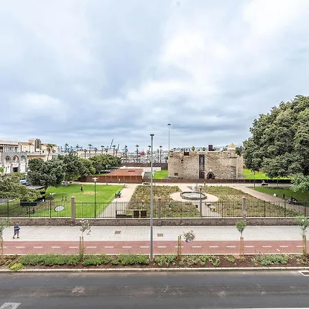 In Palmas Near Canteras Las Palmas de Gran Canárias